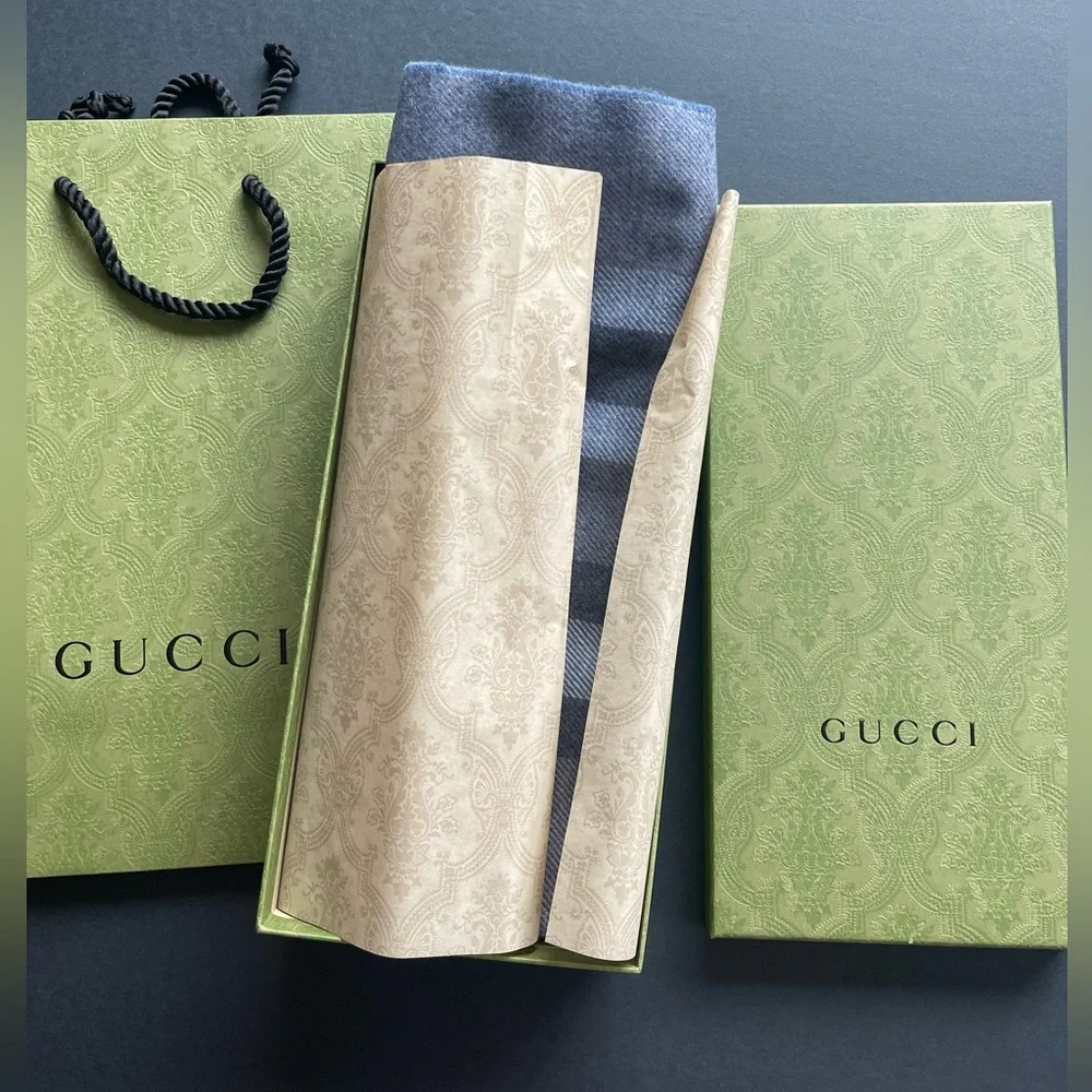 New Gucci Lana Wool Shawl / Scarf